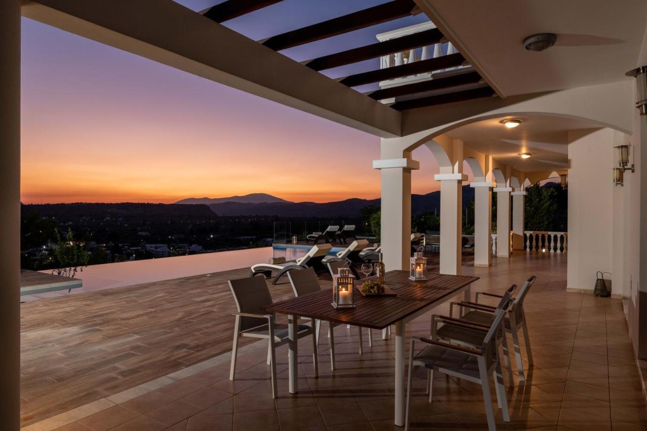 Villa Kamos Archangelos  Buitenkant foto