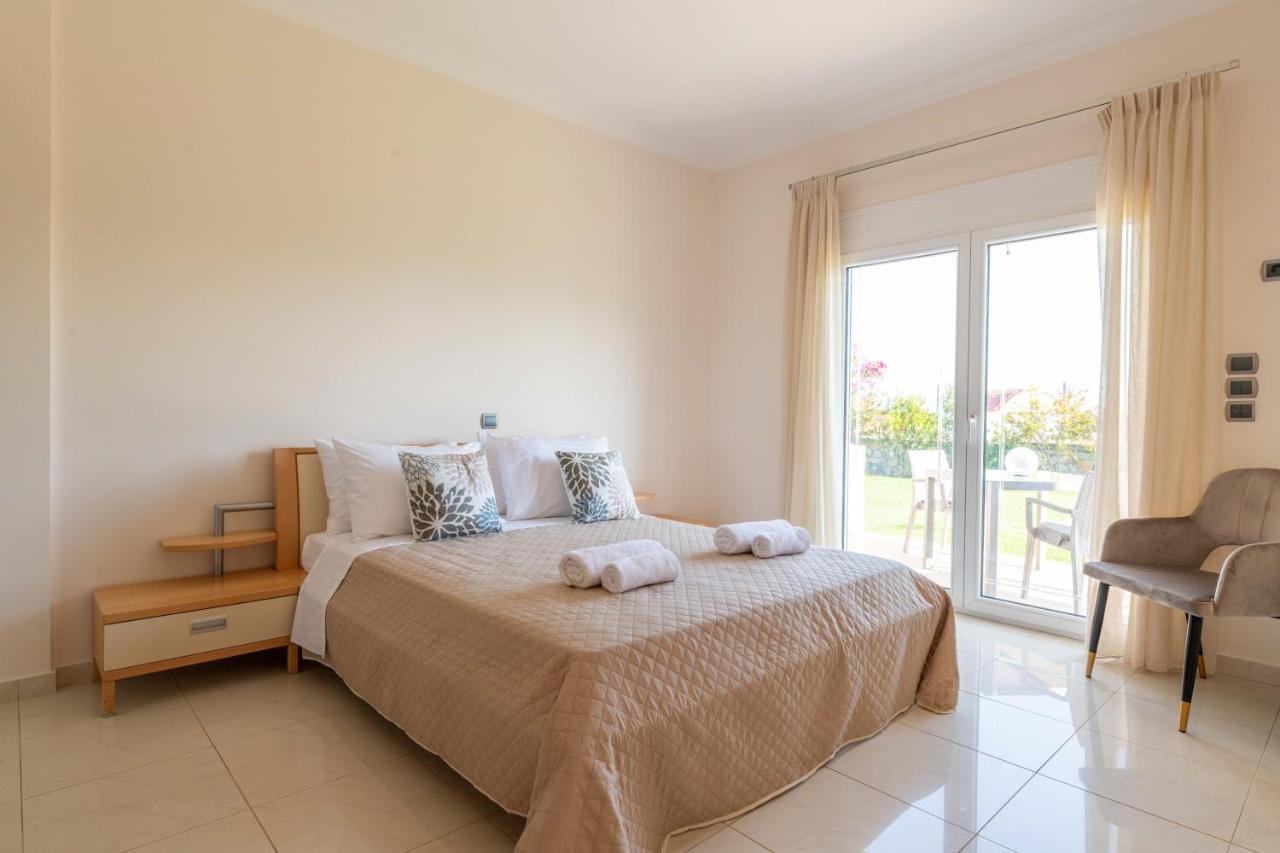 Villa Kamos Archangelos  Buitenkant foto